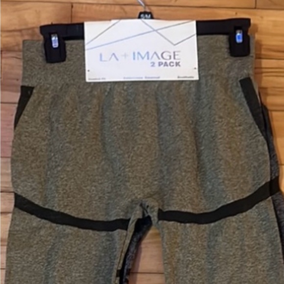 LA+Image 2pack seamless leggings  size S/M - Picture 4 of 6